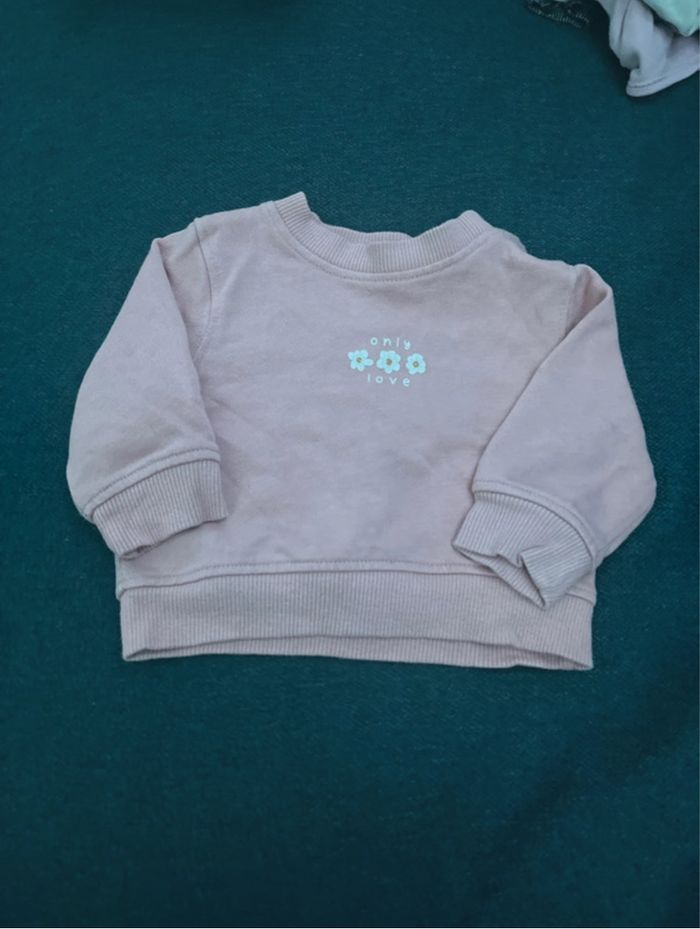 Pull bébé 1 mois