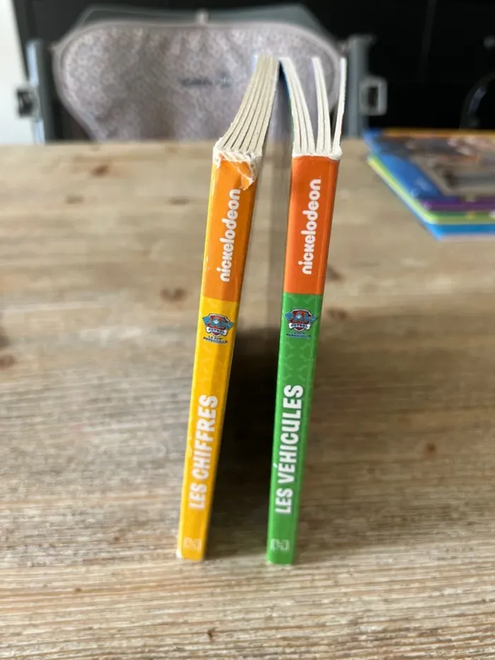 Livres par patrouilles sur les chiffres et les véhicules - photo numéro 2