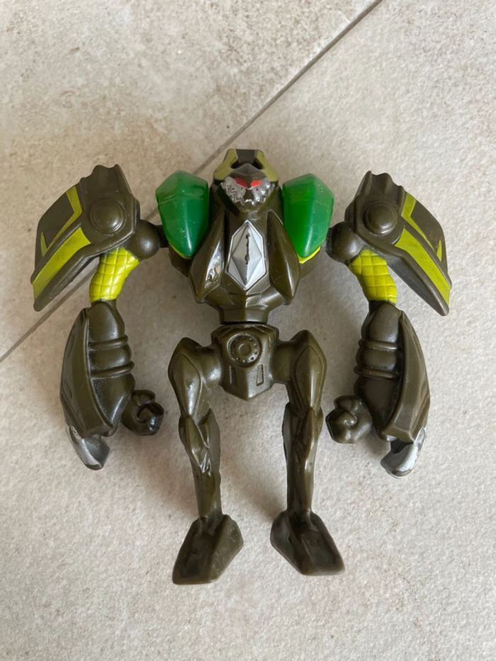 2011 Silent Strike 4" McDonald's figurine #4 Bakugan Battle Brawlers