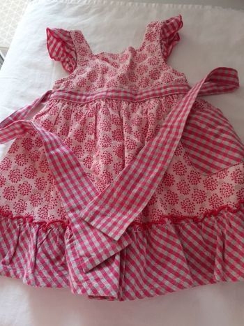 Robe à bretelle rose imprimé taille 6 mois DPAM