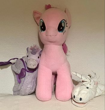 Lot peluches licornes 