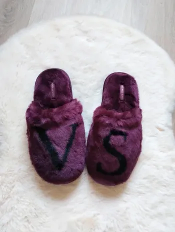 Chaussons Victoria's Secret taille 39 40