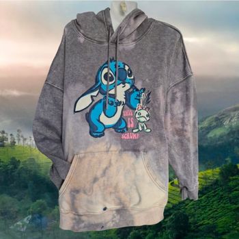 Superbe sweet à capuche Stitch stylé Tie&Dye