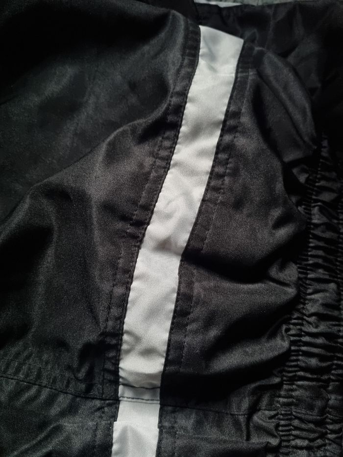 Pantalon noir transformable en pantacourt taille XL - photo numéro 10