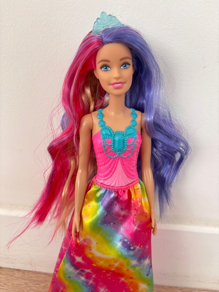 Poupée Barbie Princesse cheveux longs Dreamtopia