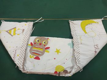 Demi tour de lit réversible