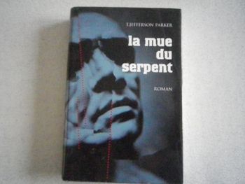 LA MUE DU SERPENT