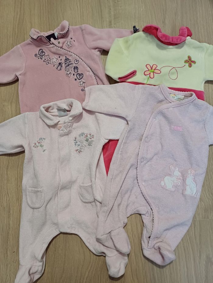 Lot pyjama fille 1 mois - photo numéro 1