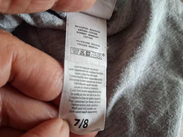 Lot 2 shorts 7/ 8 ans - photo numéro 3