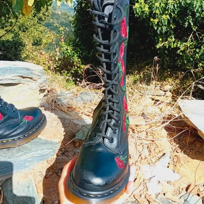 Dr. Martens 1914 Vonda roses brodées 36 - photo numéro 6