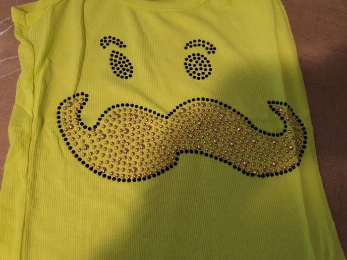 debardeur "moustache" - photo numéro 2