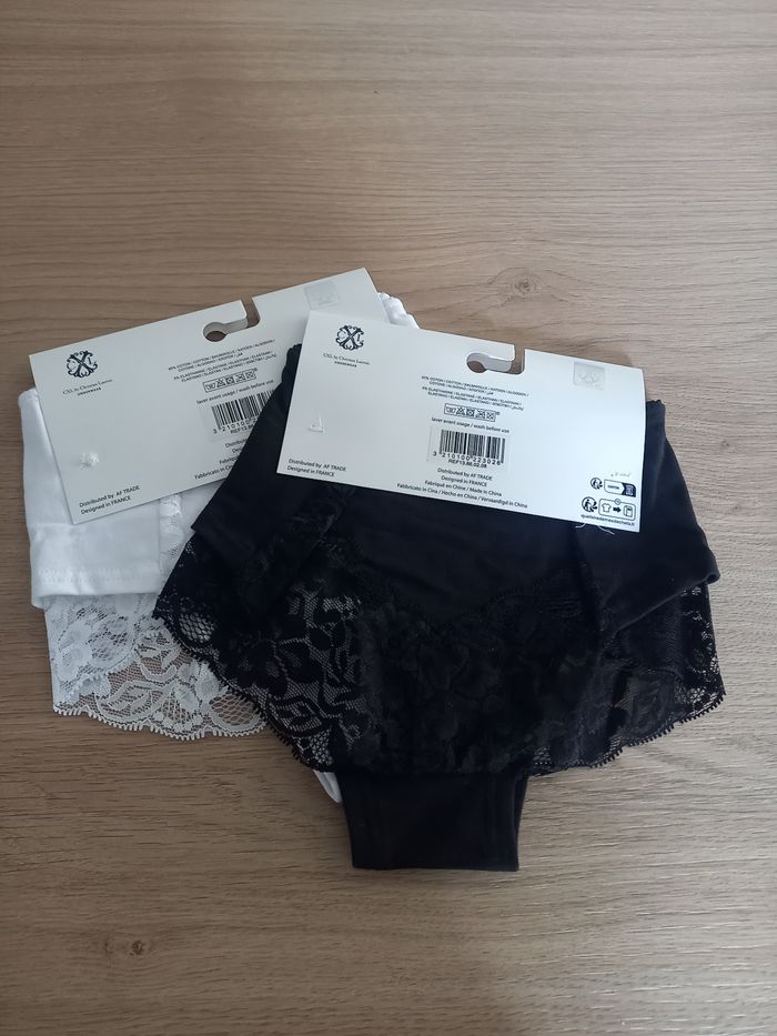 Christian Lacroix lot 2 shorty neuf - photo numéro 2