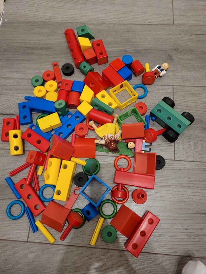 Jeu de construction en bois