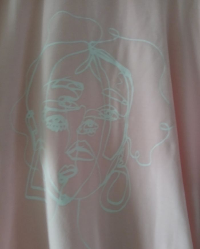 T shirt Shein
L - photo numéro 3