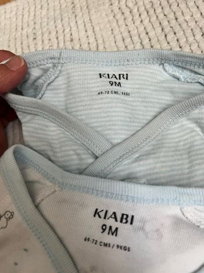 Lot de bodies - photo numéro 2