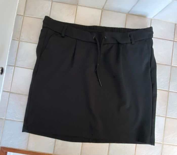 jupe noire 2 pinces Only maternity XL - photo numéro 5