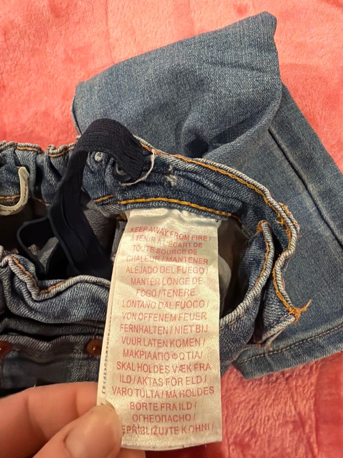 Jean levis taille 3 ans - photo numéro 3
