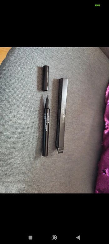 Eye liner noir