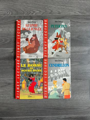 Lot 4 livres Disney