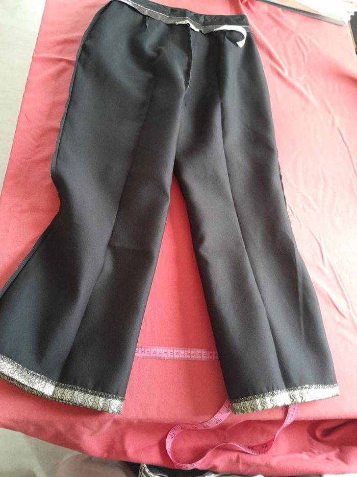 Très beau pantalon de fete please - photo numéro 15