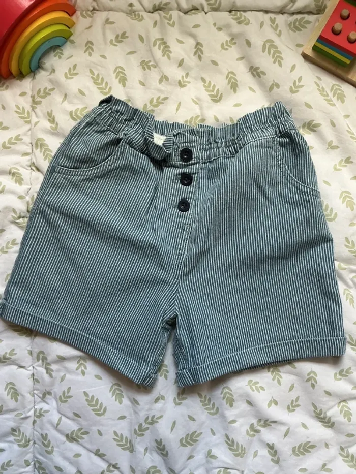 short rayé bleu et blanc cadet rousselle 8 ans - photo numéro 3