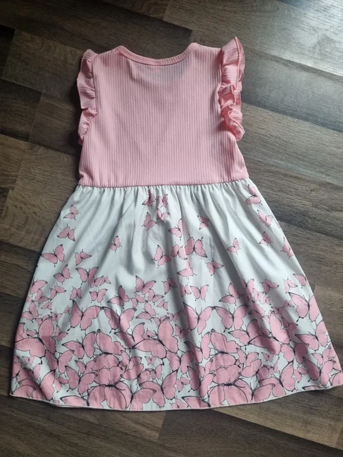 Magnifique Robe blanche et rose clair motifs papillons style empire. Fille. Taille 8 ans. TBE - photo numéro 2