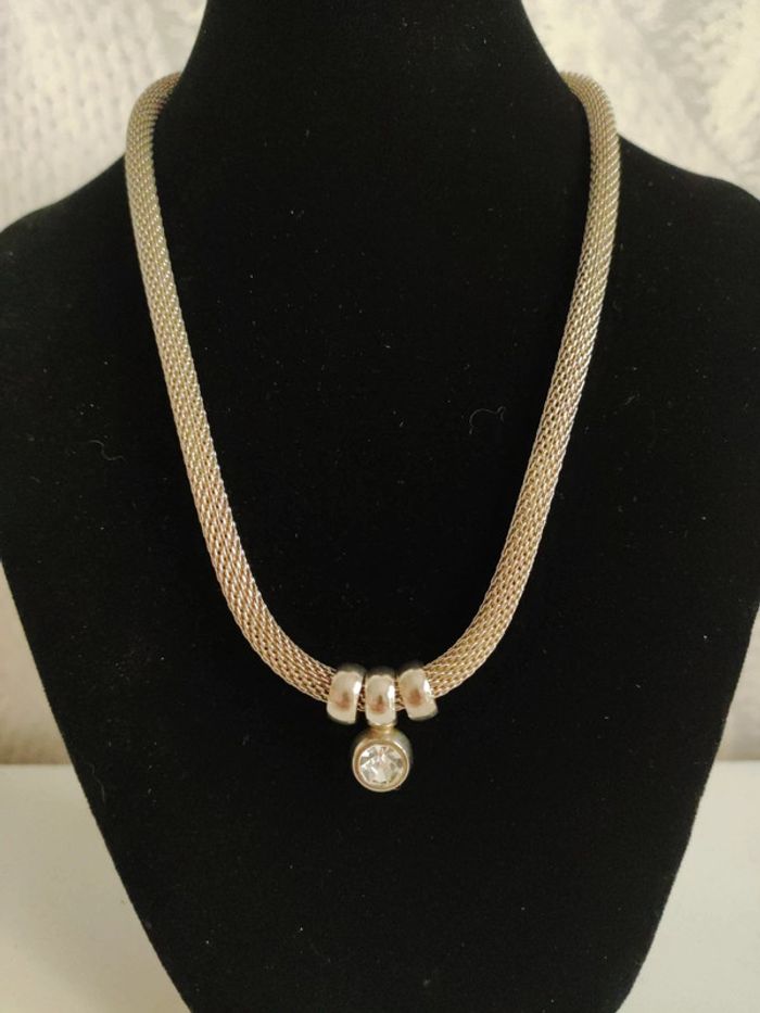 Jolie collier argenté