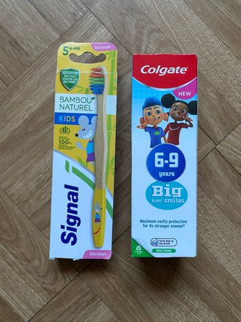 Lot brosse à dents enfant Signal bambou + dentifrice Colgate 6-9 ans