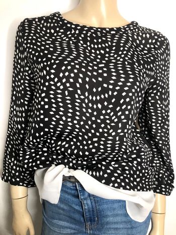 Jolie blouse tunique à motif taille 36/38 estimée, voir mesures.