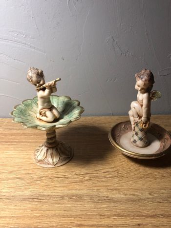 2 figurines Angelots  Fontanini  logo et numéroté