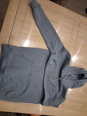 Pull avec capuche