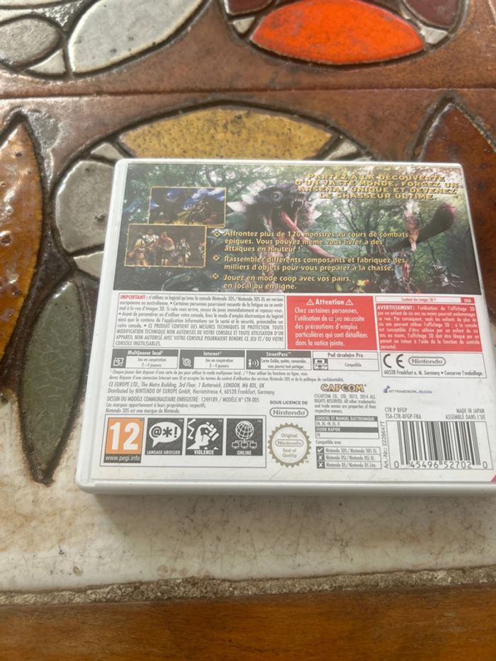 Boîte jeu ds Monster Hunter Ultimate - photo numéro 2