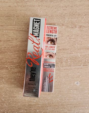 Mascara Benefit They 're Real Magnet couleur BLACK