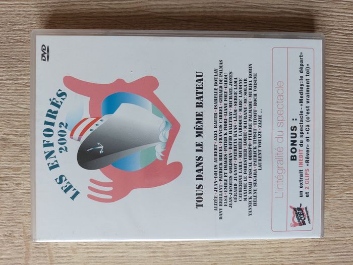 DVD concert Les Enfoirés 2002 Tous dans le même bateau