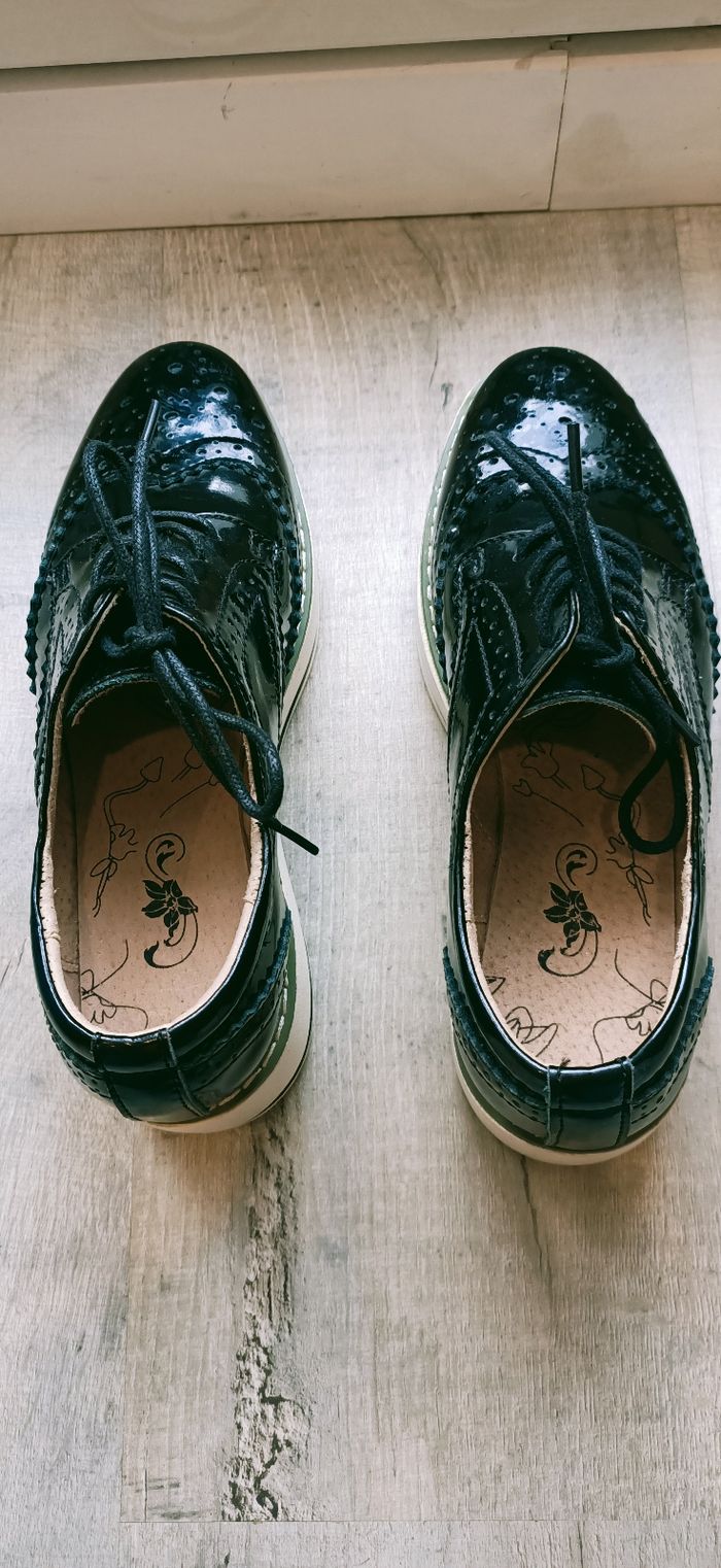 Chaussures style Oxford T 37 neuves - photo numéro 3