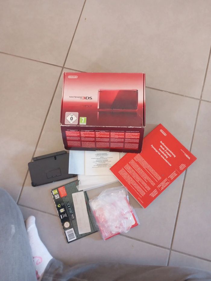Boîte Nintendo 3DS métallique red - photo numéro 9