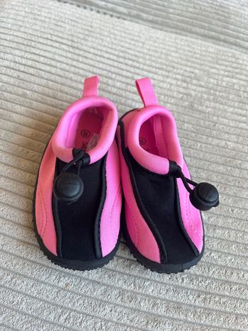 Chaussure aquatique 20
