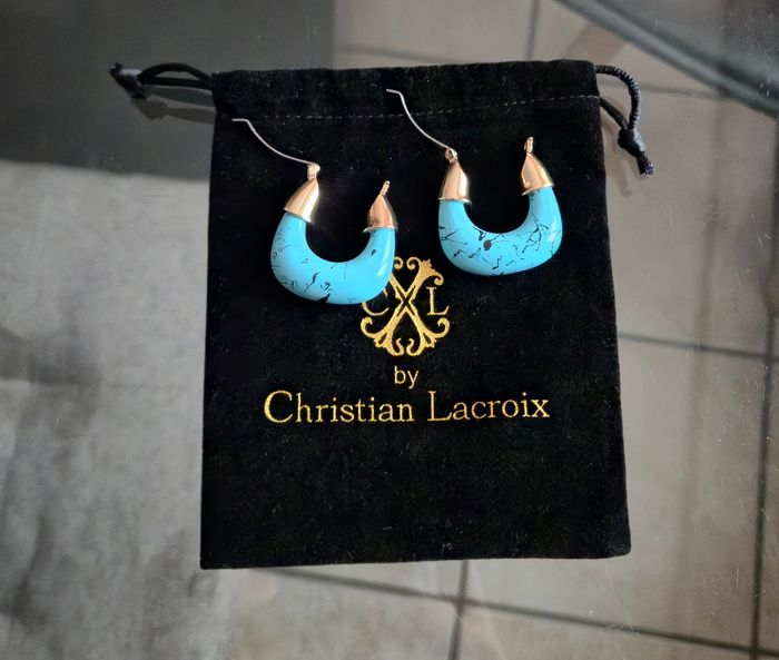 Boucles d'oreilles créoles CxL by Christian Lacroix Doré et bleu turquoise - photo numéro 5