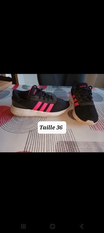 Baskets Adidas 👧 taille 36
