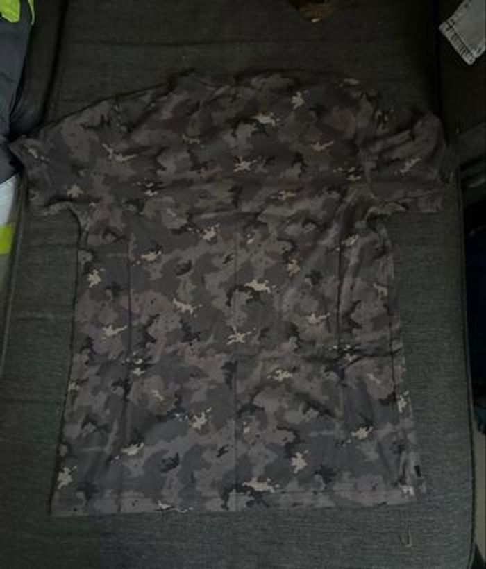 Lot de 2 t-shirt homme militaire - photo numéro 3