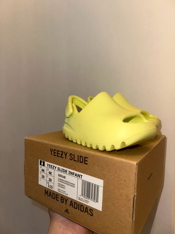 Sandales Adidas Yeezy bébé - photo numéro 10