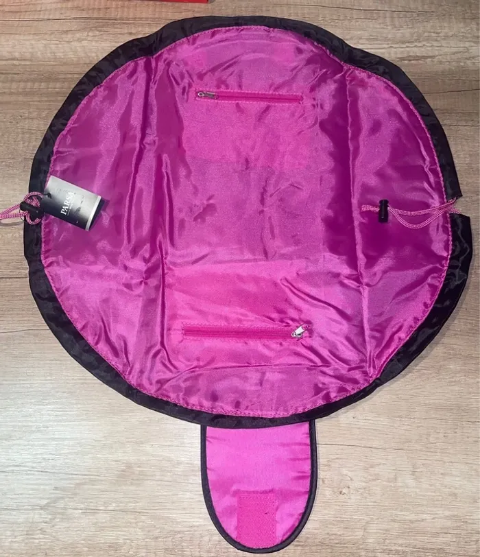 Grande et petite trousse de toilette Parsa beauty et Avon - photo numéro 5