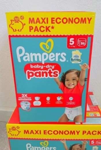 1 carton Pampers taille 5 pants maxi pack, soit 86 couches culottes (pants).
Neuf sous emballage
30€