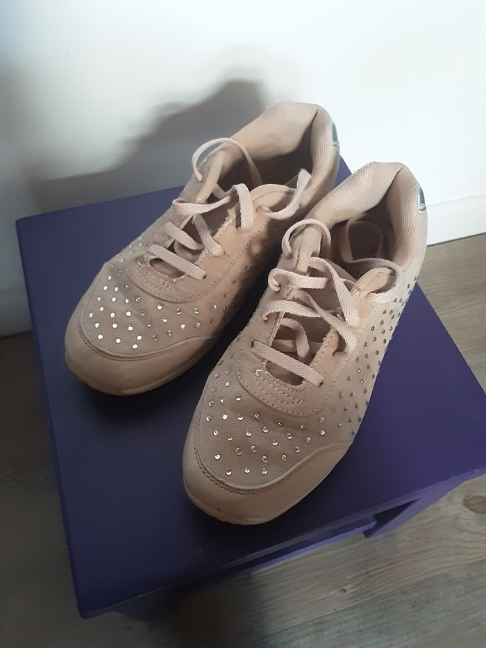 Baskets fille 34 - photo numéro 2
