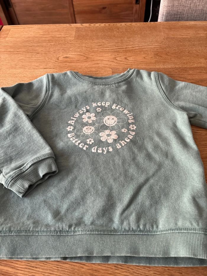 Pull. Vertbaudet 4 ans - photo numéro 2