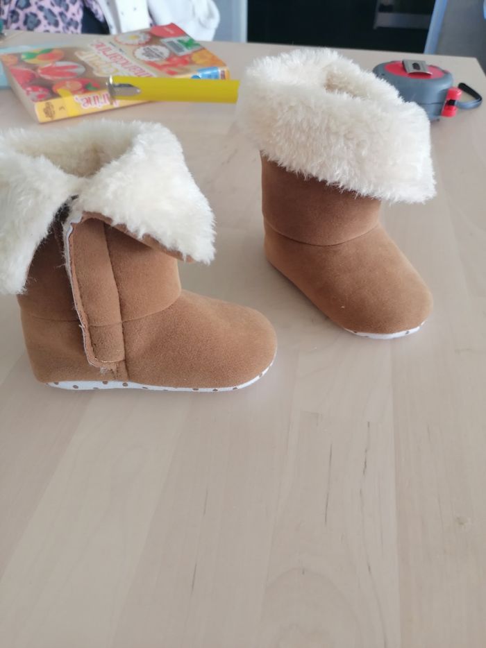 Chaussure bebe - photo numéro 4