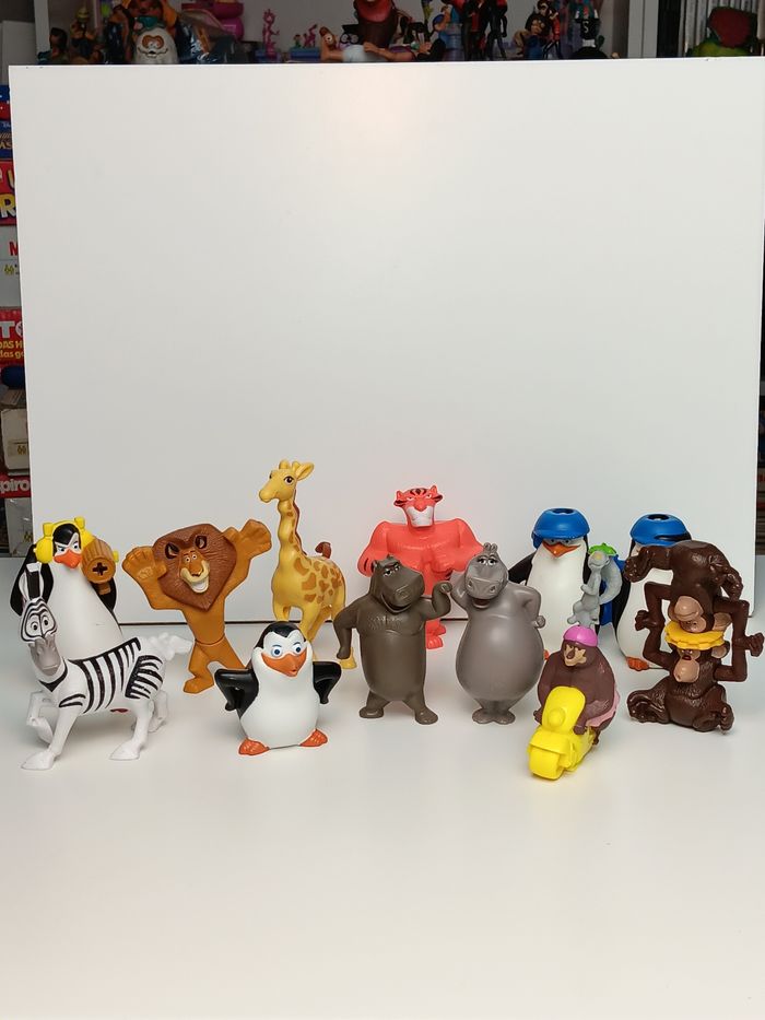 Gros lot figurines vintage Madagascar de dreamworks
Taille 13cm pour la plus grande