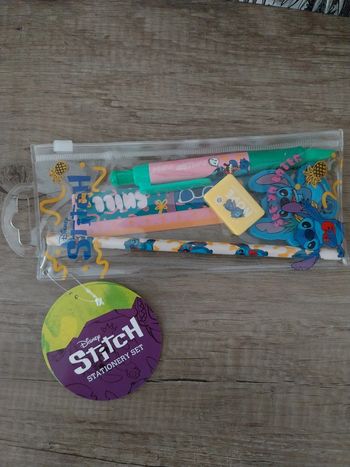 Pochette fournitures scolaires Stitch
