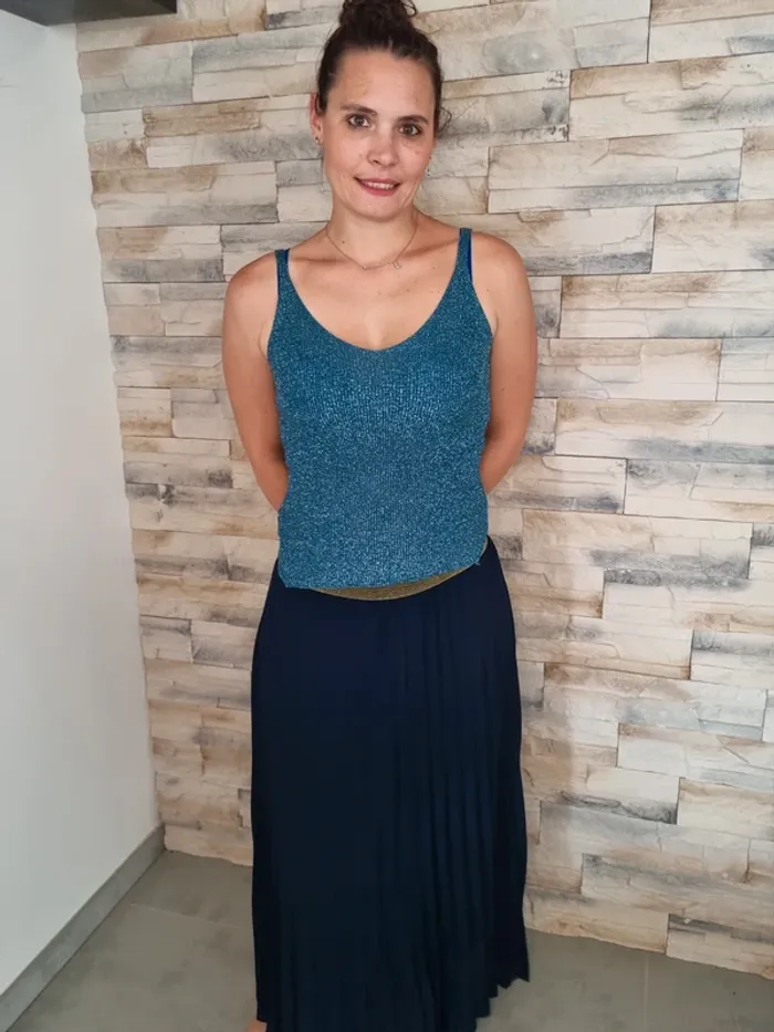 Top a pailleté neuf  -