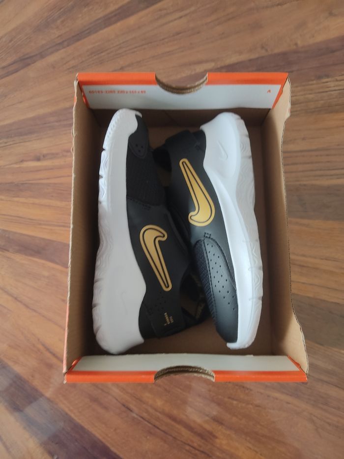 Baskets Nike flex runner T 29.5 - photo numéro 6